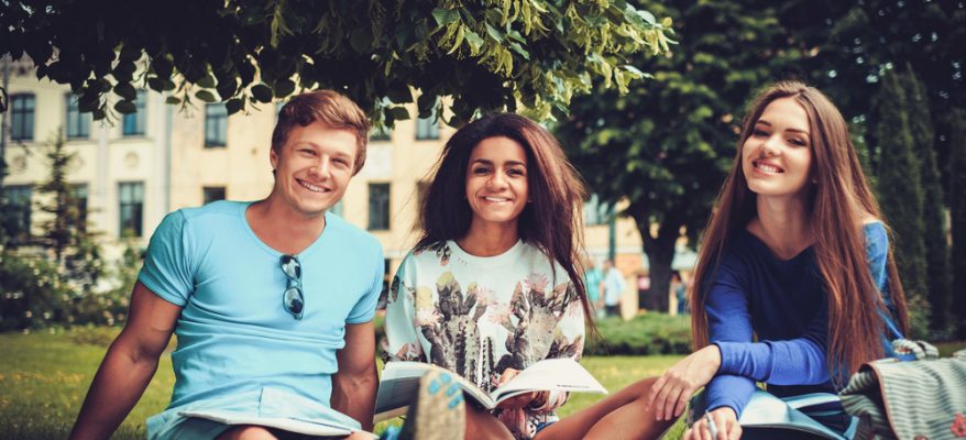 Laurea In Farmacia Senza Obbligo Di Frequenza